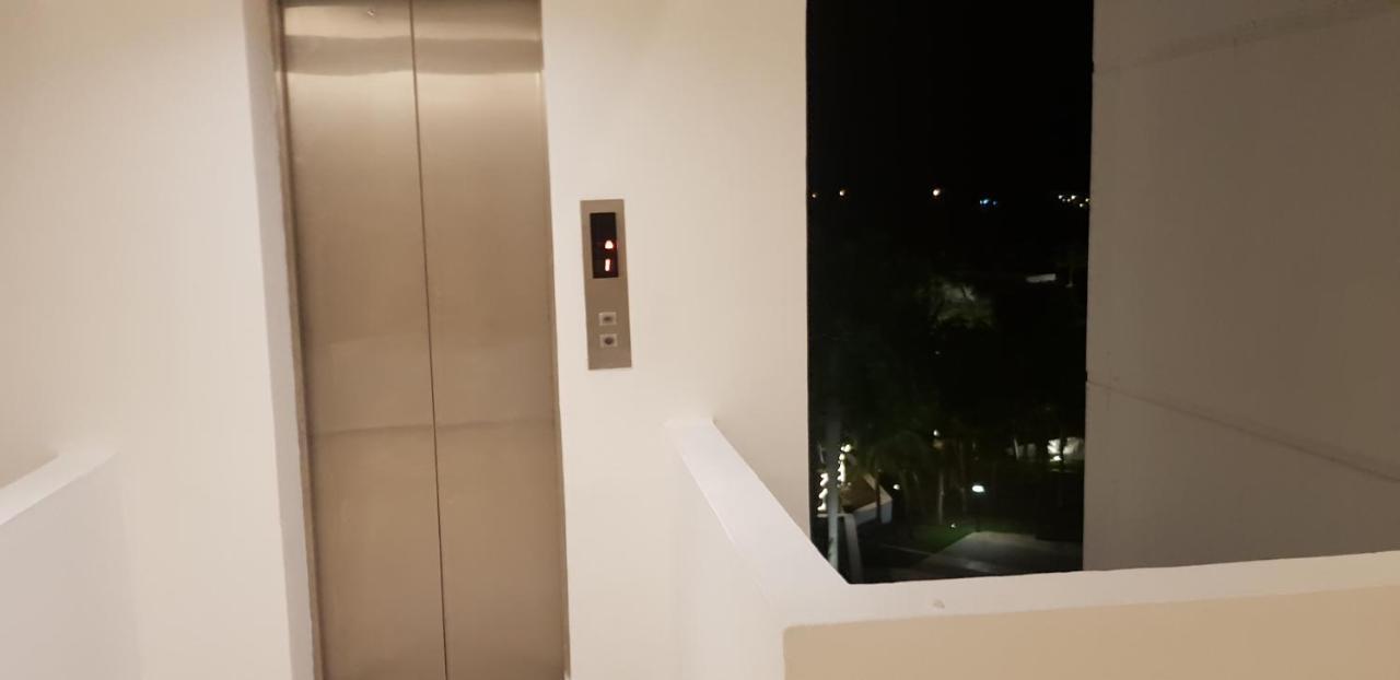 Playa Blanca Towncenter Suite - No Incluye Comidas Exterior photo