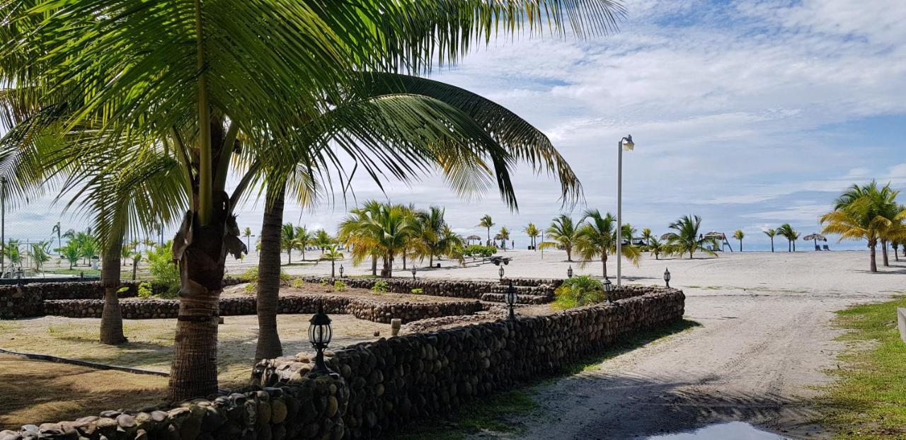Playa Blanca Towncenter Suite - No Incluye Comidas Exterior photo